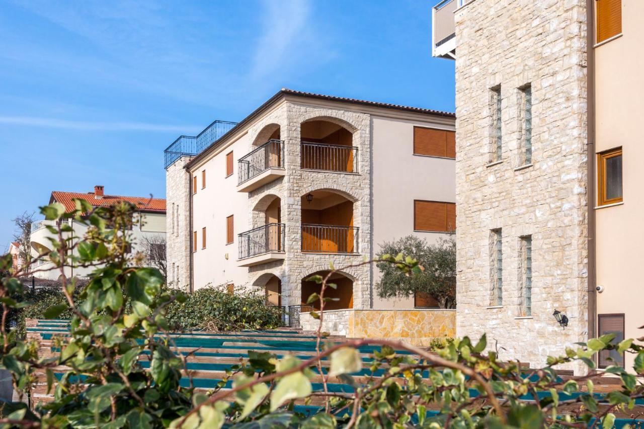 Marlera - Penthouse Lägenhet Ližnjan Exteriör bild