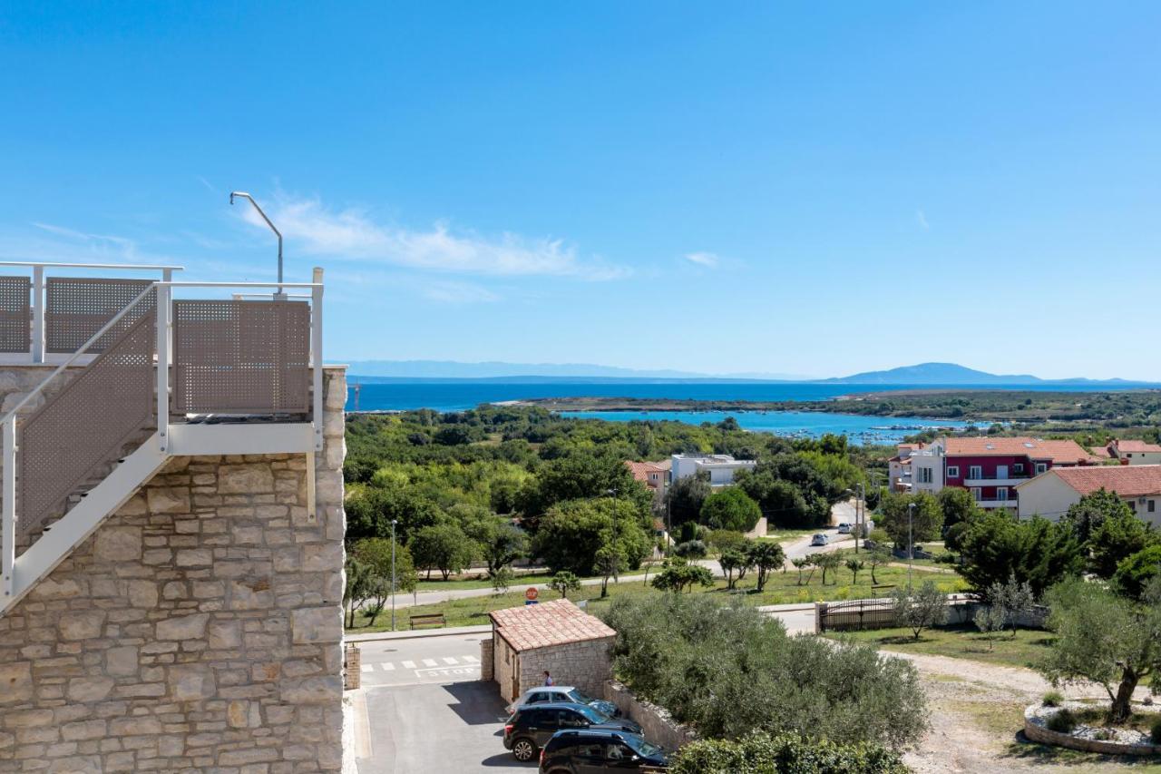 Marlera - Penthouse Lägenhet Ližnjan Exteriör bild